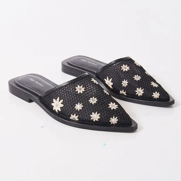 🆕 FREE PEOPLE Becky Daisy Mule / Black
