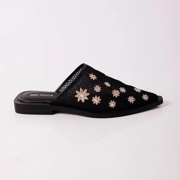 🆕 FREE PEOPLE Becky Daisy Mule / Black