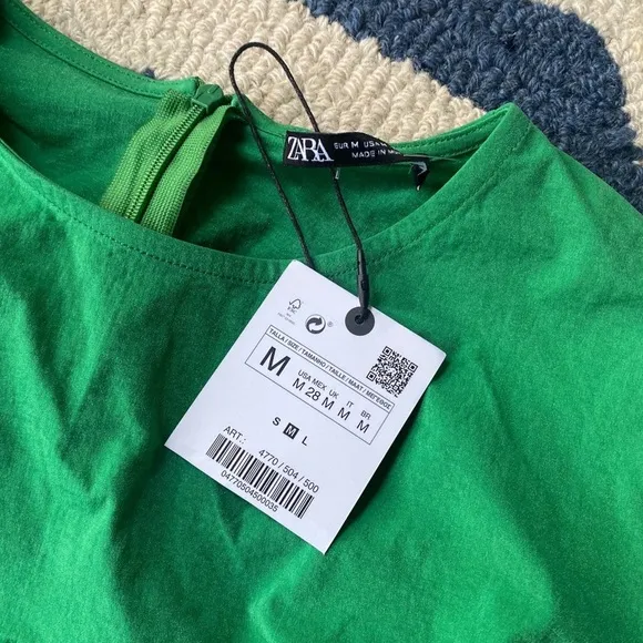 💚 ZARA GREEN COLD SHOULDER RUCHED FIT &amp; FLARE DRESS!