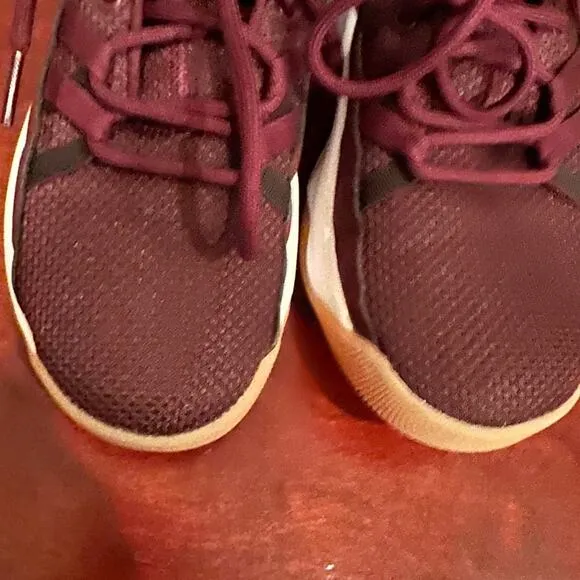 Adidas BB7009 Men Streetfire Burgundy Maroon Basketball Sneakers Shoes Size 7