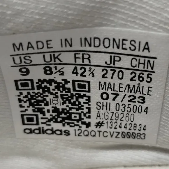 Adidas NMD R1 V2 Primeblue White Black Gum Casual Sneakers Mens Size 9 Shoes