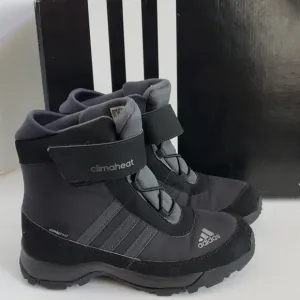 Adidas snow boots