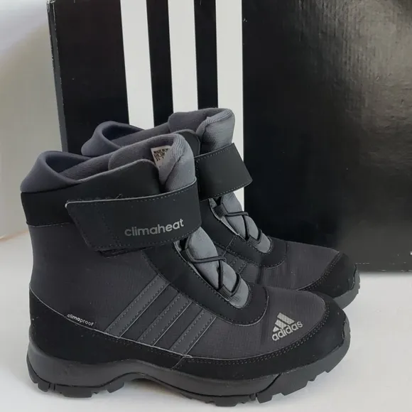Adidas snow boots