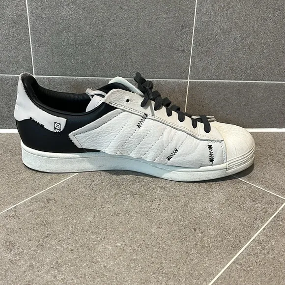 Adidas Superstar FV3023 shoes sneakers white black Mens Size 12