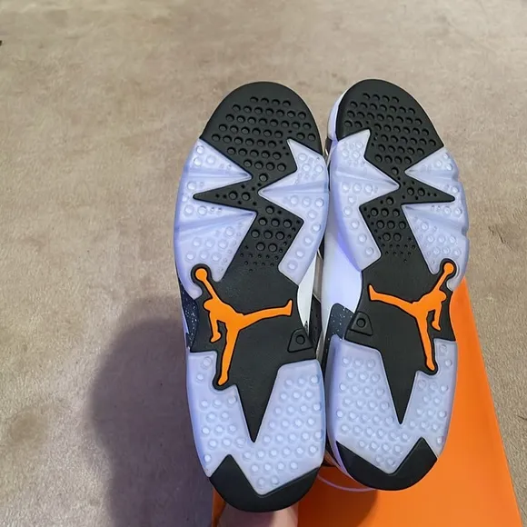 Air Jordan Retro 6 Low PSG