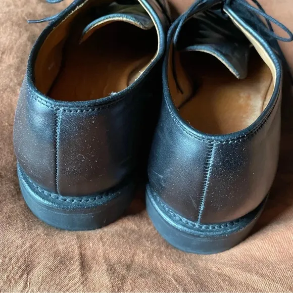 Allen Edmonds black Oxford dress shoes 8