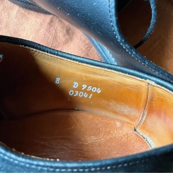 Allen Edmonds black Oxford dress shoes 8