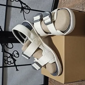 Astral Webber Cream &amp; Gray Sandals Size 8 NWT