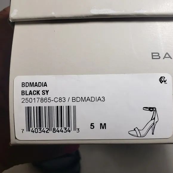Bandolino Madia3 Black Open Toe Buckle Sandals Heels  Sz 5M