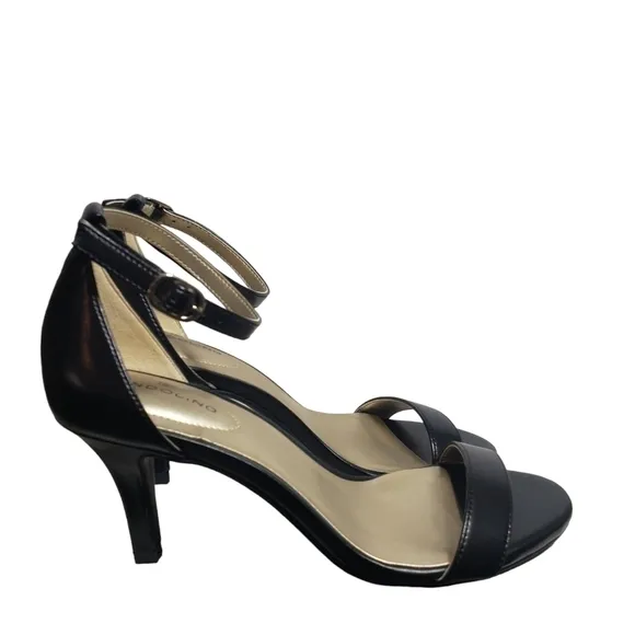 Bandolino Madia3 Black Open Toe Buckle Sandals Heels  Sz 5M