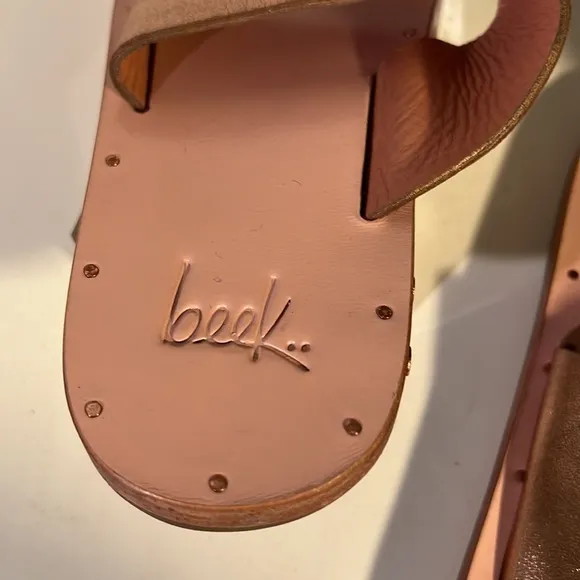 Beek sandals