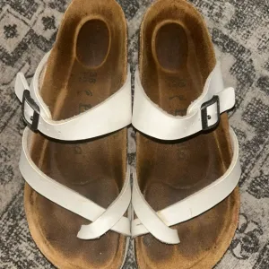 Betula White Sandals