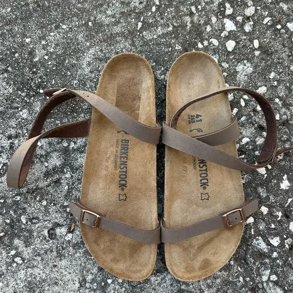 Birkenstock Daloa mocca ankle strap sandals