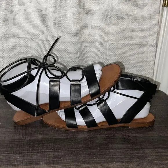 Black Zara Basic Collection Gladiator sandals, size 9.5