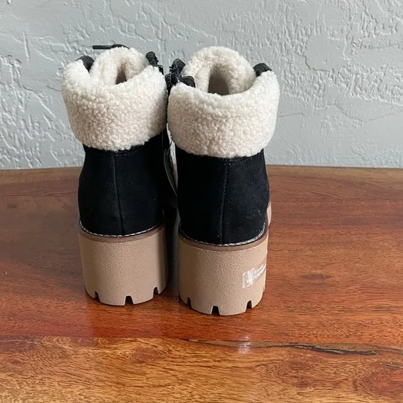 BLONDO NWT Women’s Size 9 Devin Black Waterproof Snow Angle Boots/ Bootie