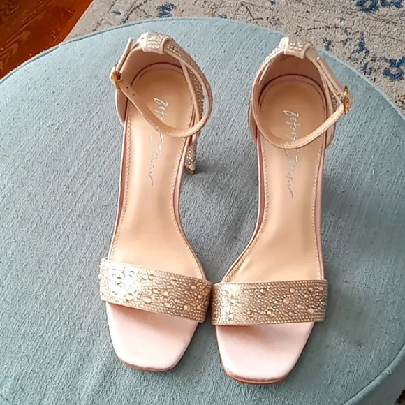 Blue by Betsey Johnson women's sandals-LIKE NEW