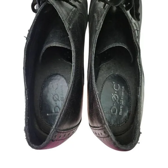 b.o.c black leather heeled oxford shoes with velvet laces.