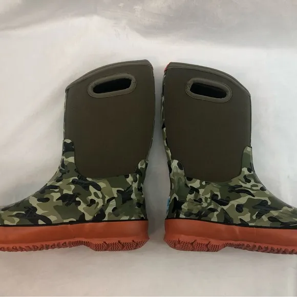 Bogs Size 5 Big Kid Camo Boots