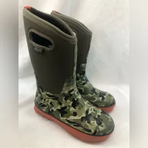 Bogs Size 5 Big Kid Camo Boots