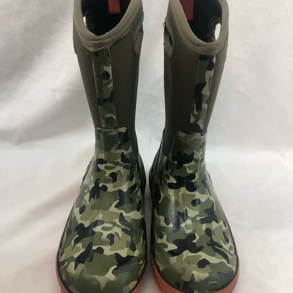 Bogs Size 5 Big Kid Camo Boots