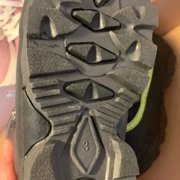 Brand new kids boots