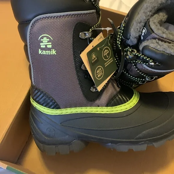 Brand new kids boots
