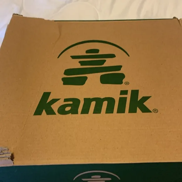 Brand new kids boots