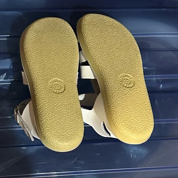 Brand new kids saltwater sandals