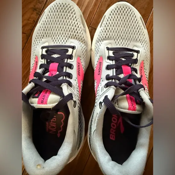 Brooks Adrenaline GTS 22 Women 7.5 Running Shoes Sneakers Blue Pink Walking