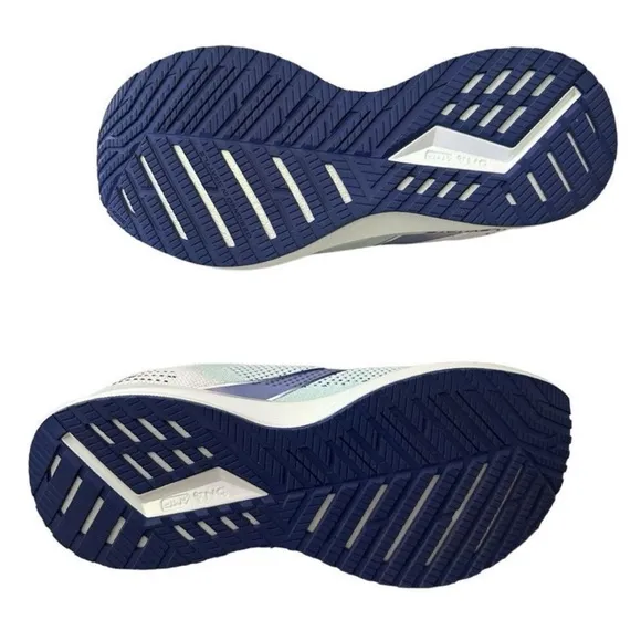 Brooks Levitate StealthFit 5 Shoe White Navy Blue Yucca Women's Size 8 Medium