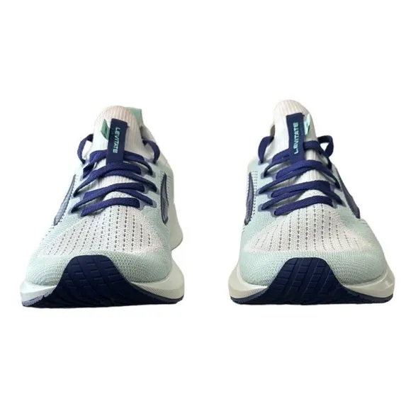 Brooks Levitate StealthFit 5 Shoe White Navy Blue Yucca Women's Size 8 Medium