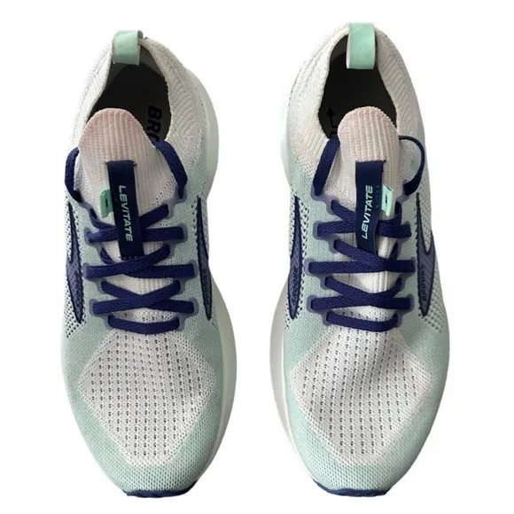 Brooks Levitate StealthFit 5 Shoe White Navy Blue Yucca Women's Size 8 Medium