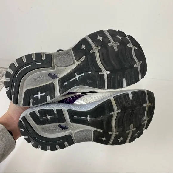 Brooks purple &amp; white Ghost 14 athletic sneakers shoes running