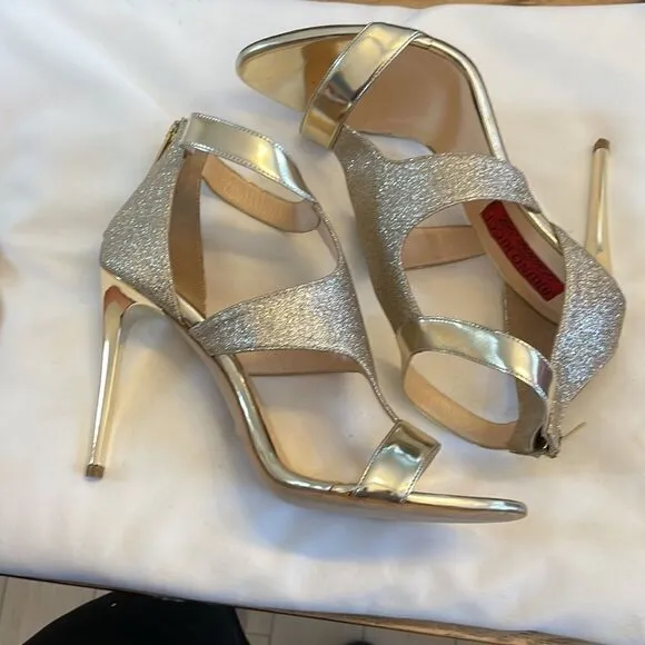 BRUNO RICCI GOLD SPARKLY SANDALS.  NEW.  REGULAR PRICE $385