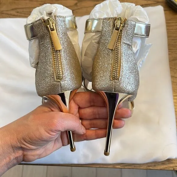 BRUNO RICCI GOLD SPARKLY SANDALS.  NEW.  REGULAR PRICE $385