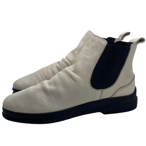 Bueno Womens Shoes Scout Chelsea Boots Sz 6.5 White Leather Ankle Booties Casual
