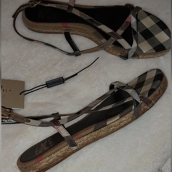 BURBERRY Sandals