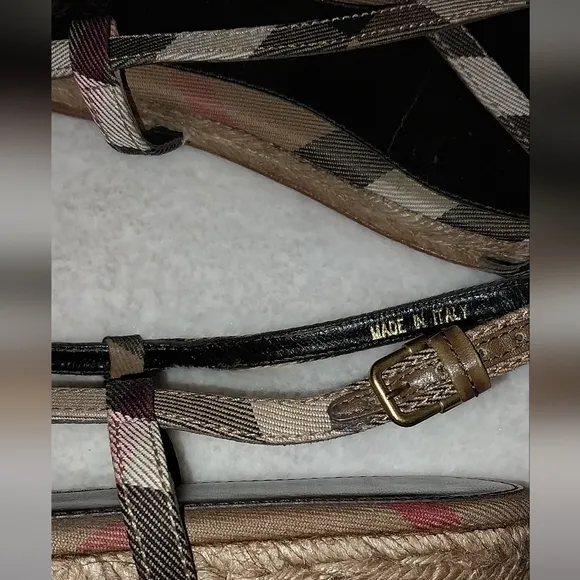 BURBERRY Sandals