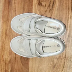 Burberry Tan Casual Shoes for Toddlers Size 28