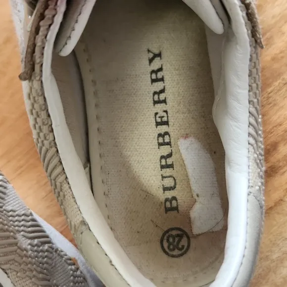 Burberry Tan Casual Shoes for Toddlers Size 28