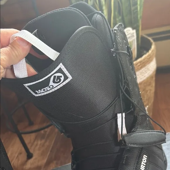 Burton Moto like 🆕 Black Snowboard Boots