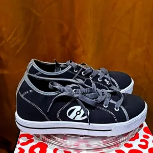 C Heelys Men Launch 20 Wheeled Shoe New without box skateboarding sneakers