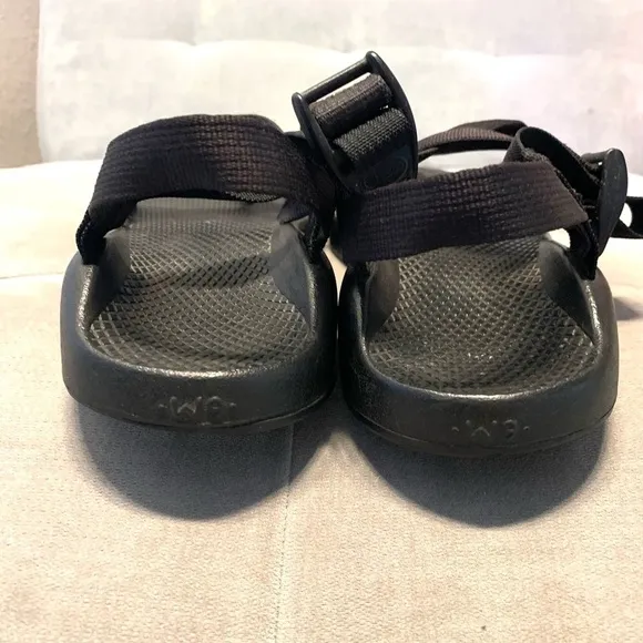 Chaco Z2 Classic Sandals Casual Hiking Outdoor Black Size 9