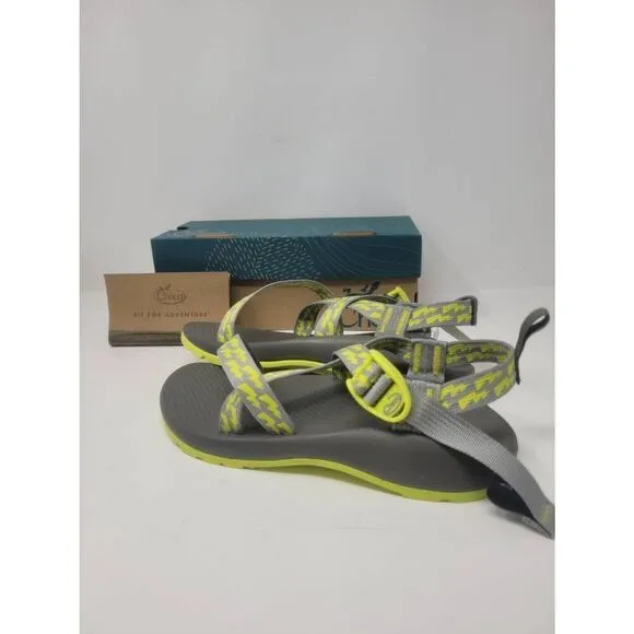 Chacos unisex kids size 6 yellow hiking sandals