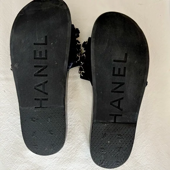 Chanel Black and Gold Women's Slide Sandals