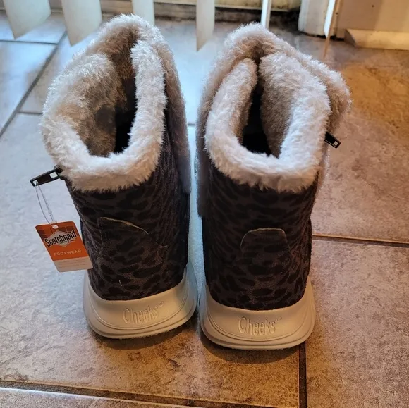 Cheeks Tony Little Gray Cheetah Mobwife Whimsical  Fit Body Sport Boots Size 9