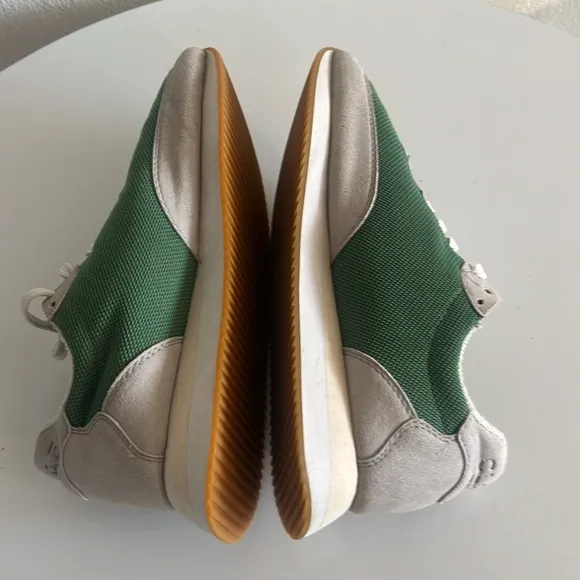 CLAE Los Angeles Runyon Sneakers Vegan 6 (EUR 38) Olive Green Gray Shoes