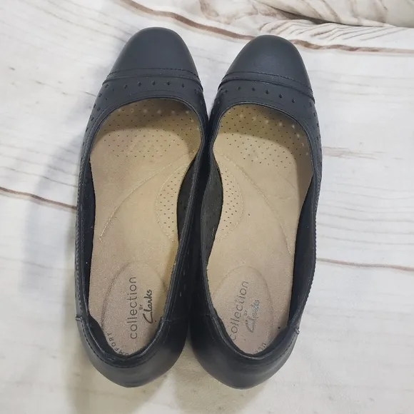 Clarks Juliet Black Leather Perforated Ballet 1 Inch Heels Womens 6.5 Classic