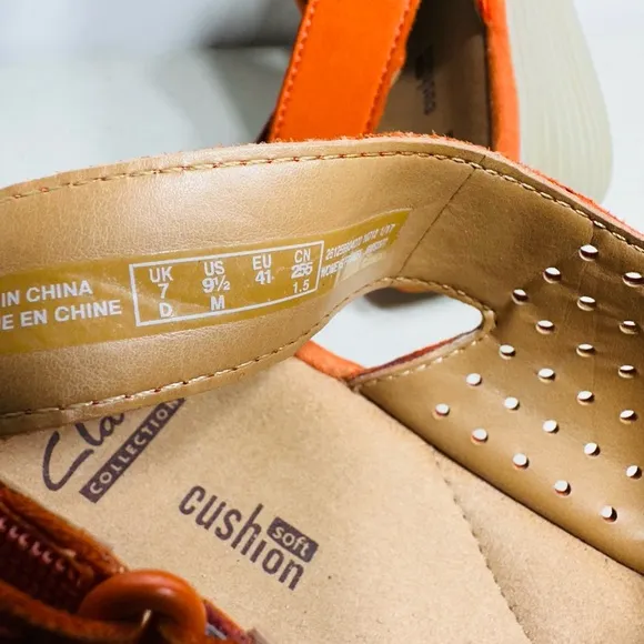 Clarks Womens Wedge Sandals Orange Size 9,5