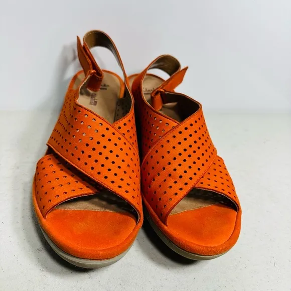 Clarks Womens Wedge Sandals Orange Size 9,5